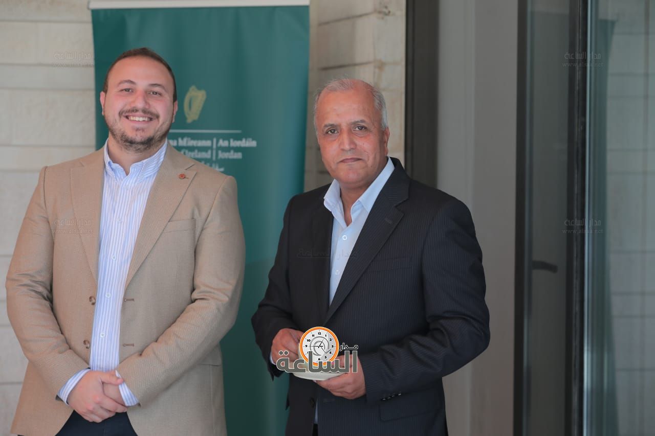 Madar Al-Saa Images 0.034678697545258874