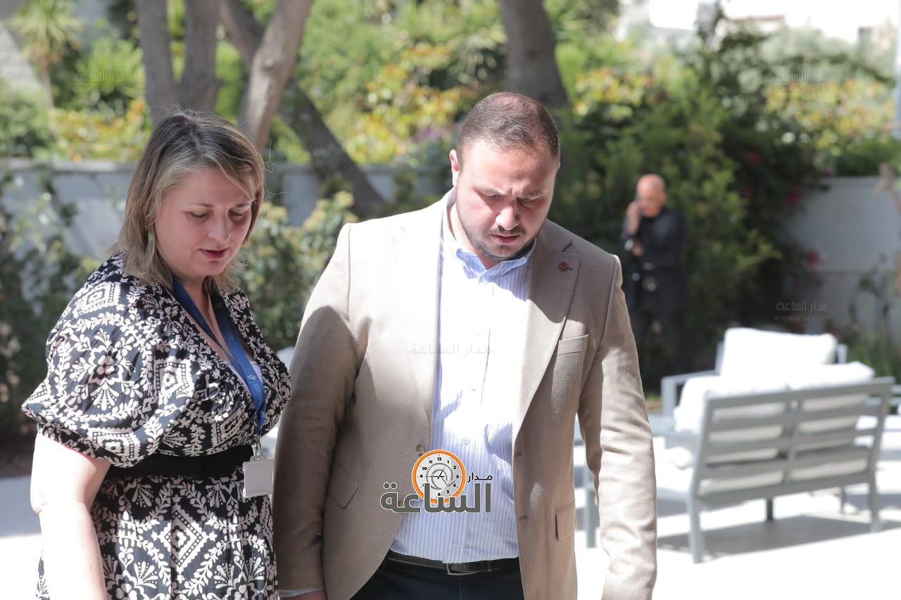 Madar Al-Saa Images 0.8832615986413788