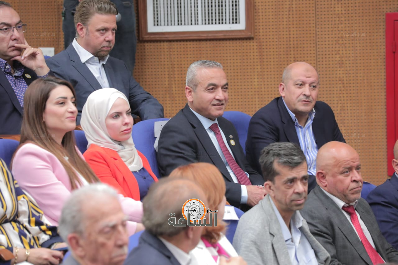 Madar Al-Saa Images 0.588327133898394