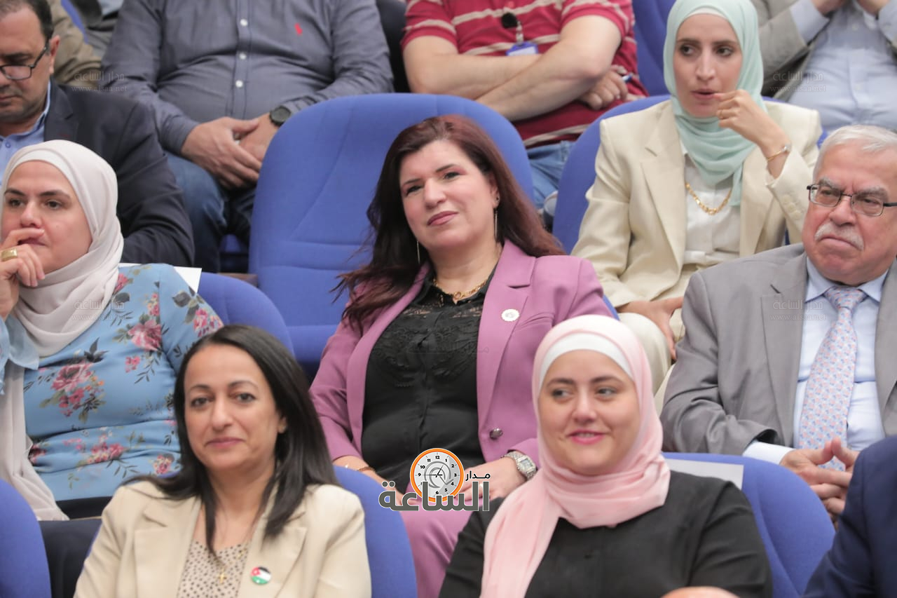 Madar Al-Saa Images 0.41604633727689877