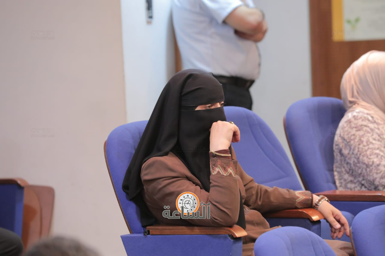 Madar Al-Saa Images 0.32677609419265674