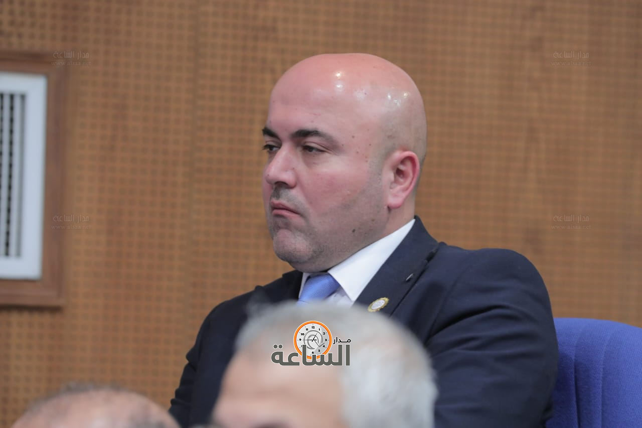 Madar Al-Saa Images 0.11358317818306163