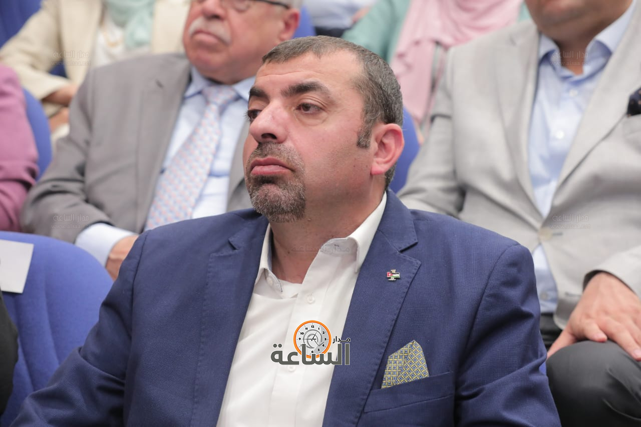 Madar Al-Saa Images 0.568092103862998