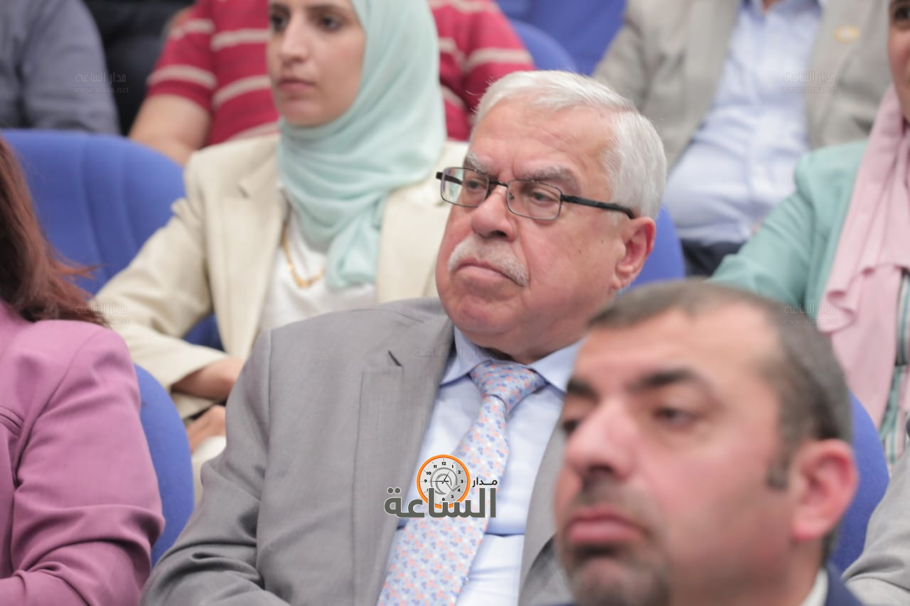 Madar Al-Saa Images 0.7792157914969374