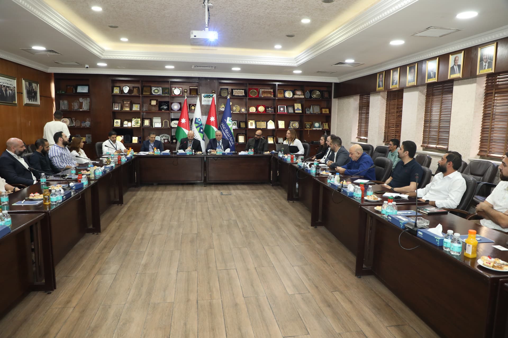 Madar Al-Saa Images 0.1660992021651425