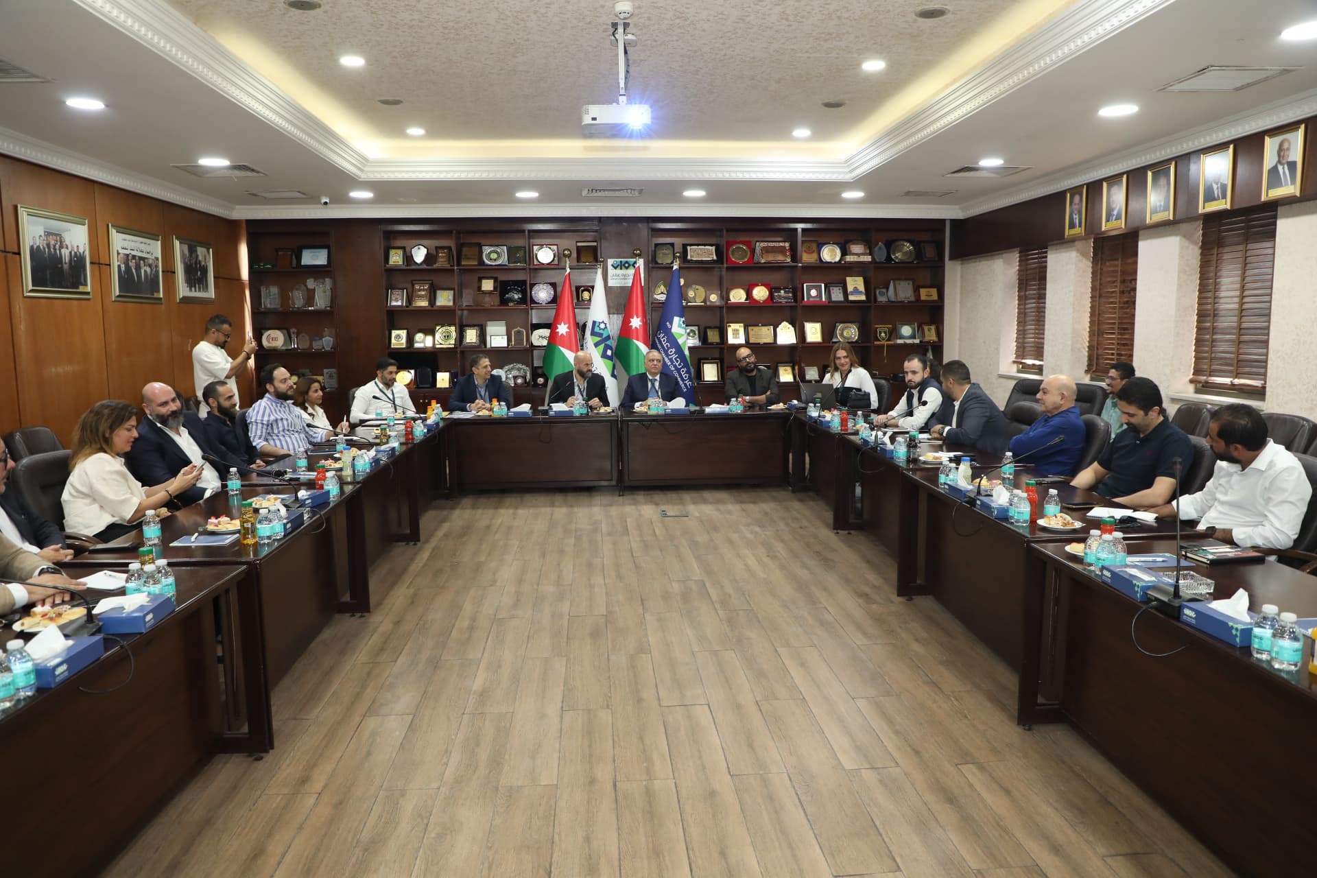 Madar Al-Saa Images 0.3304872904454059