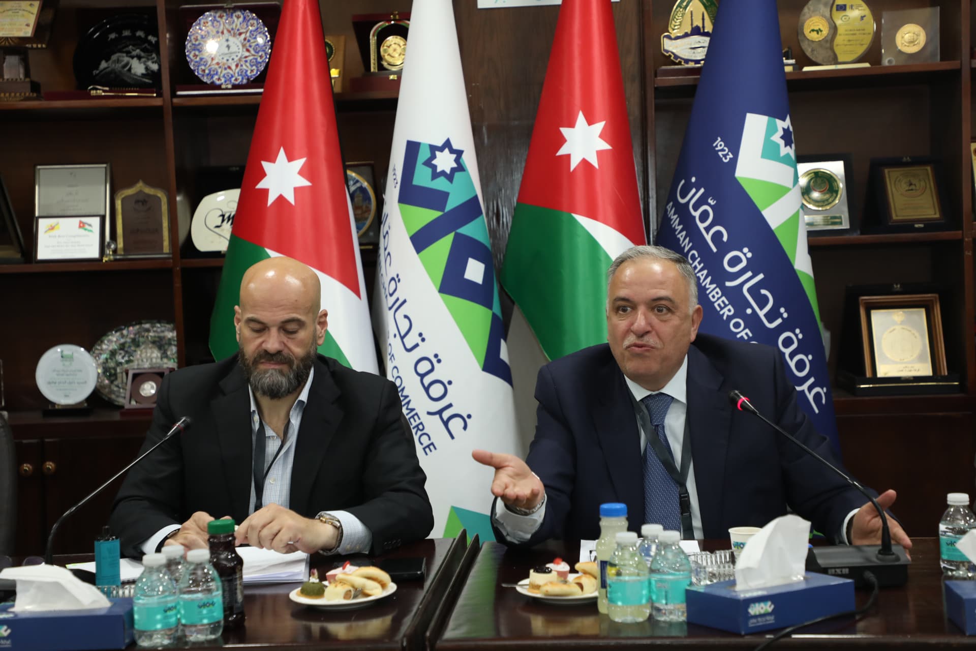 Madar Al-Saa Images 0.2487443493805972