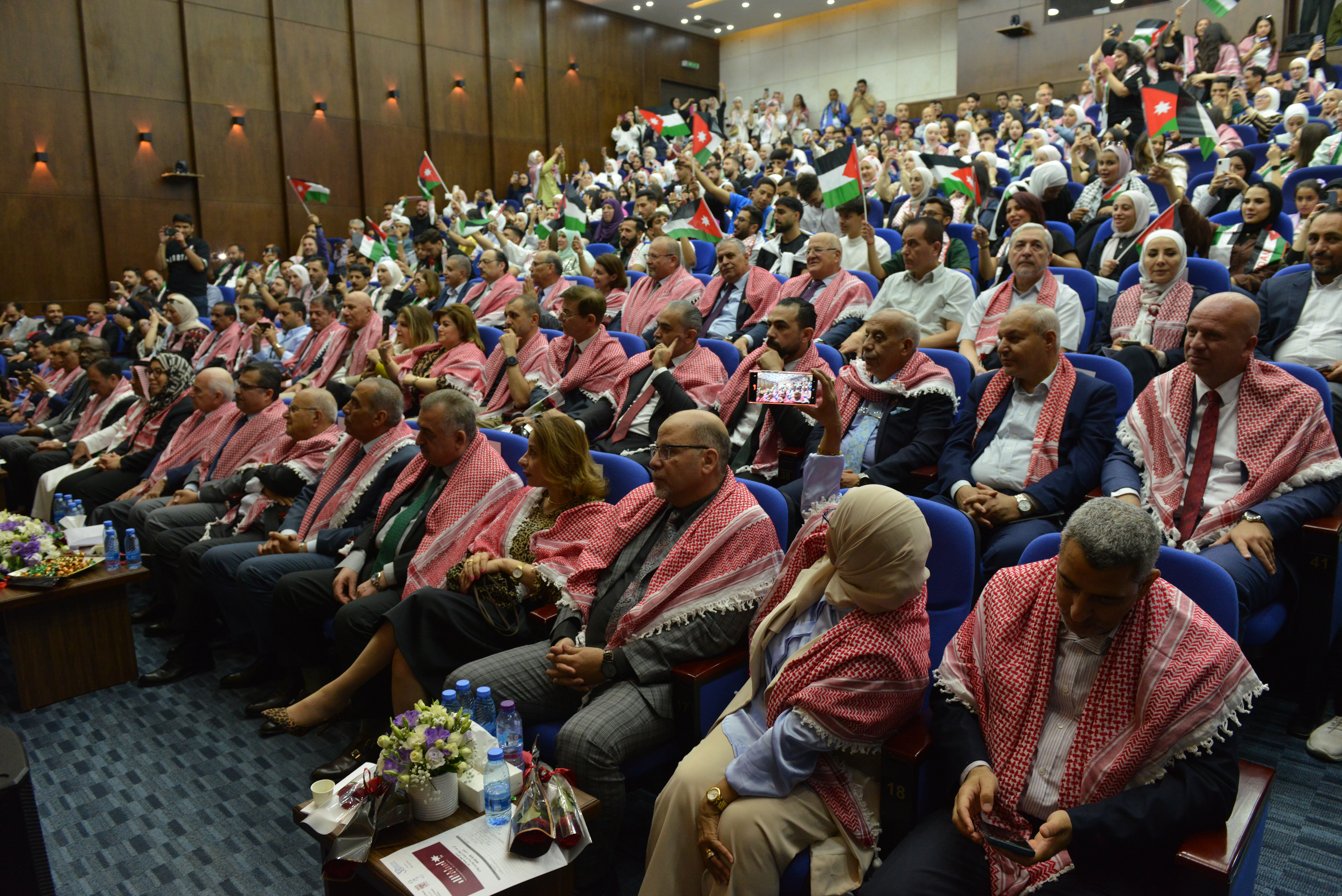 Madar Al-Saa Images 0.4807830553178276