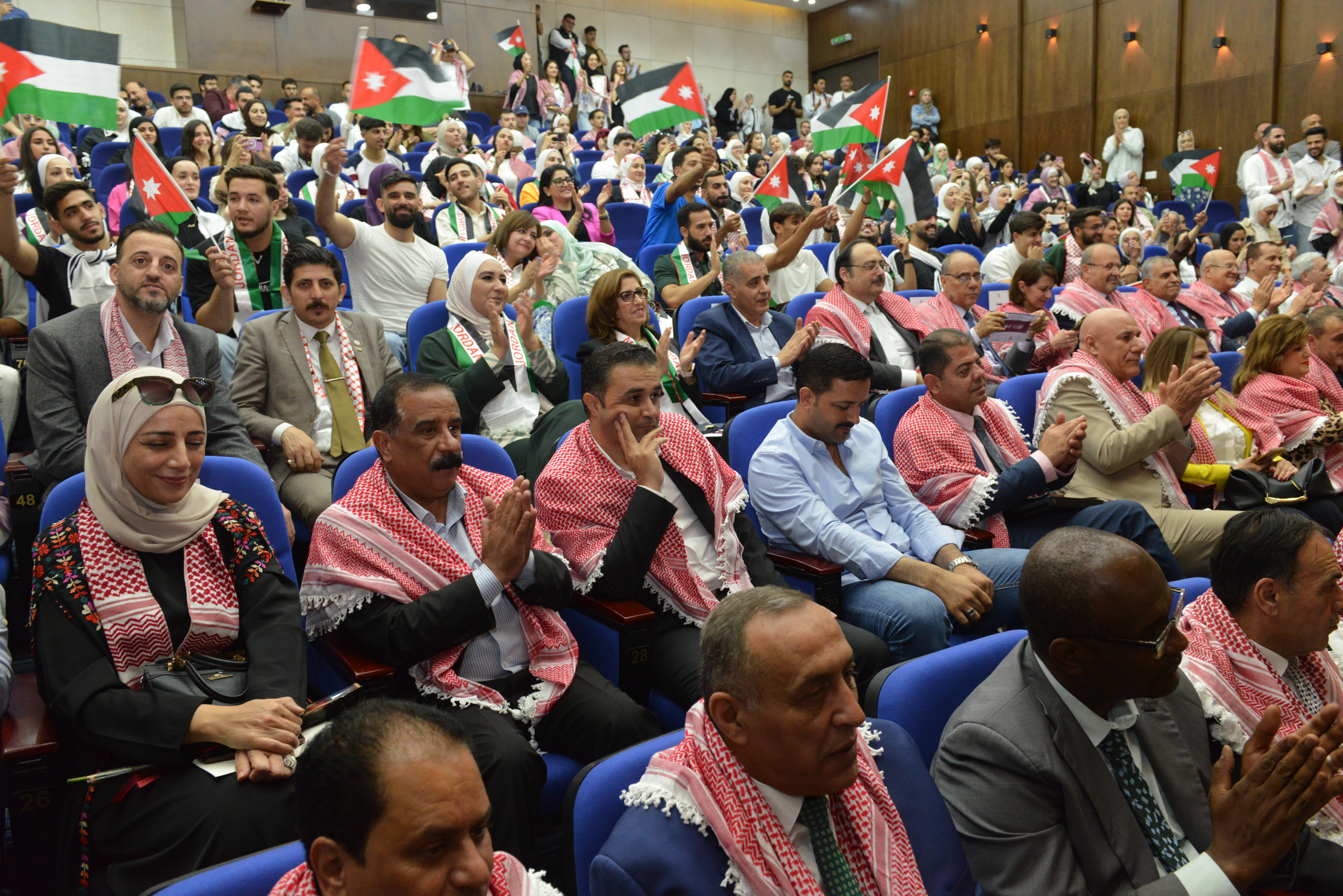 Madar Al-Saa Images 0.7211171163138405