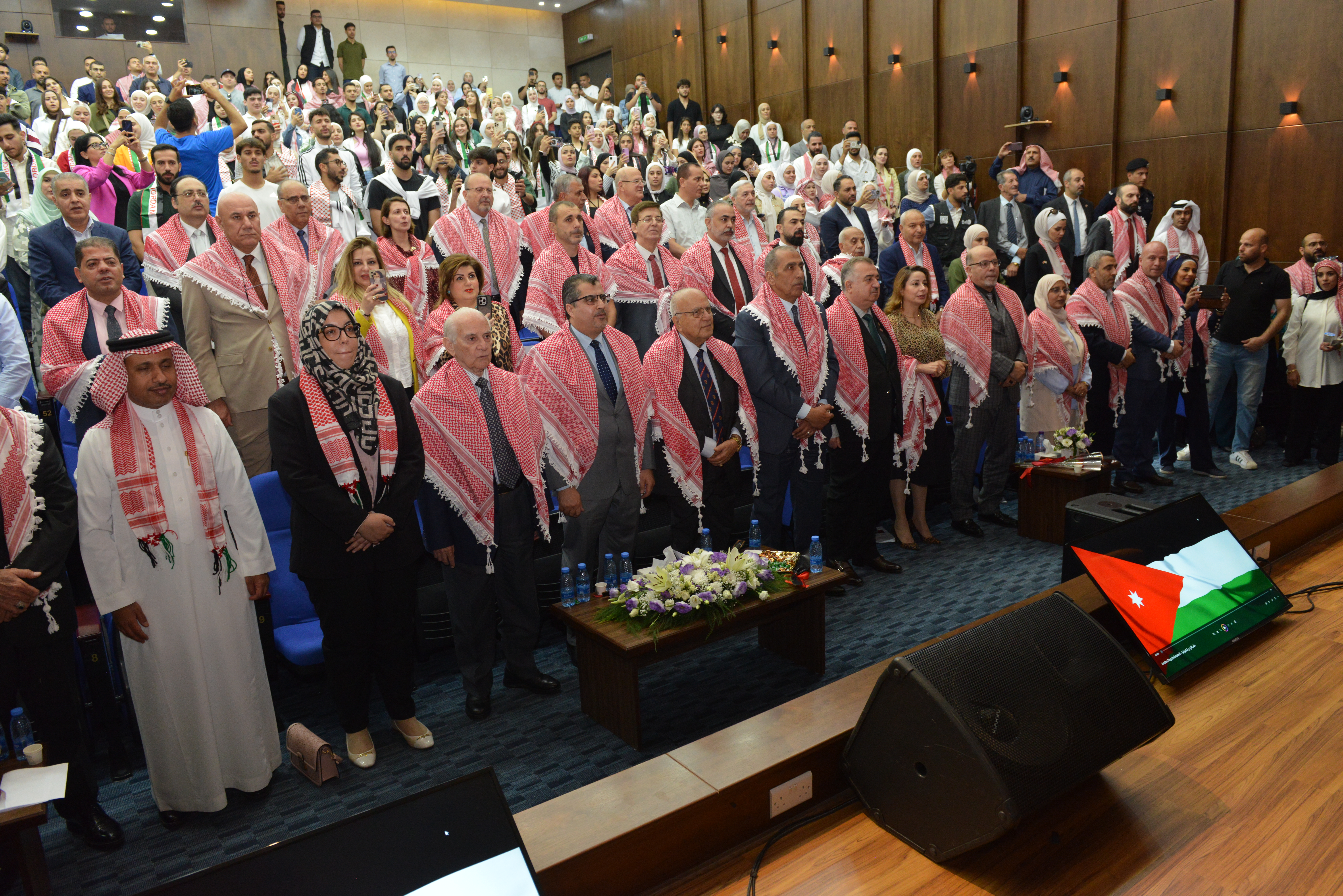 Madar Al-Saa Images 0.3777524262216435