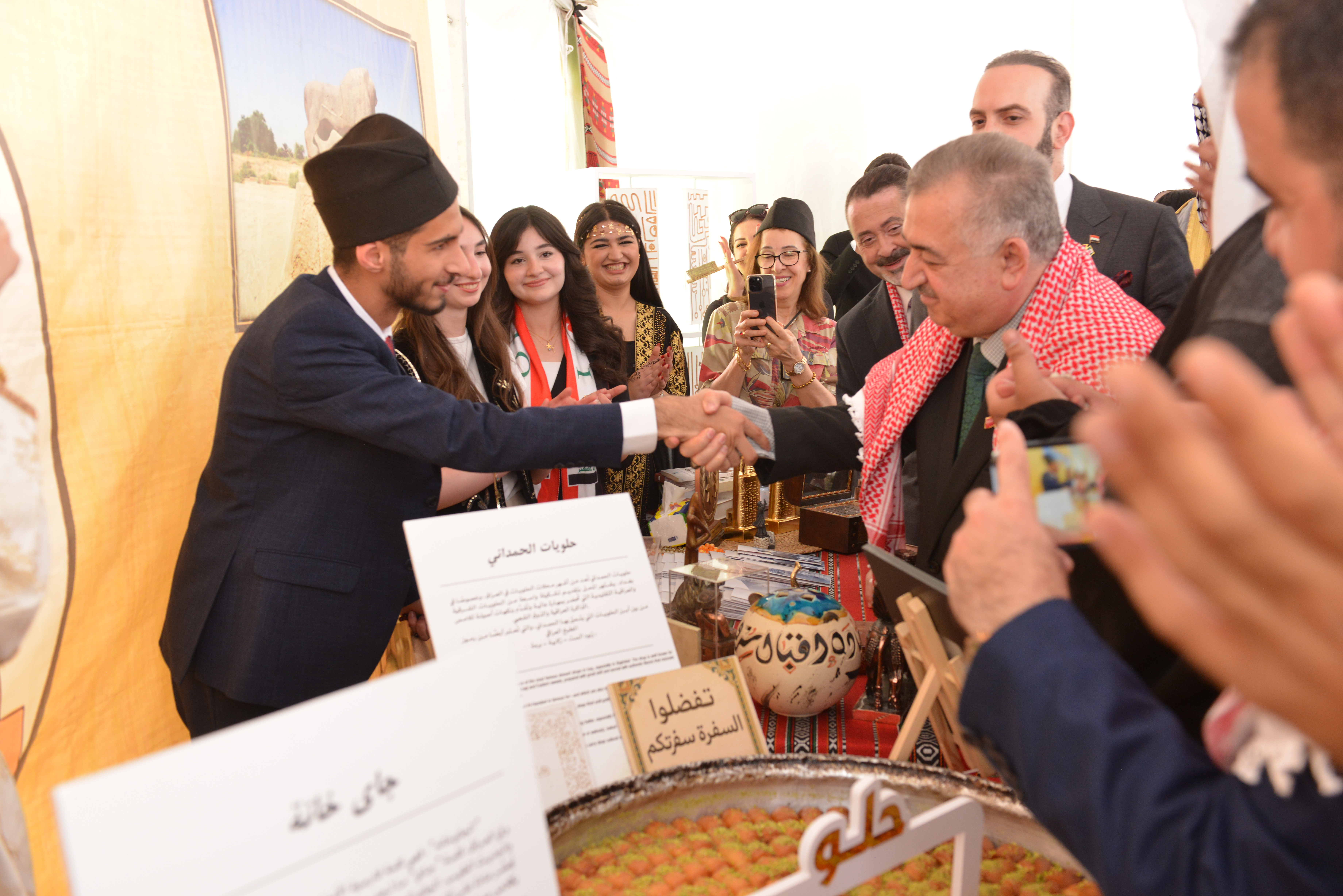 Madar Al-Saa Images 0.36613467403031064