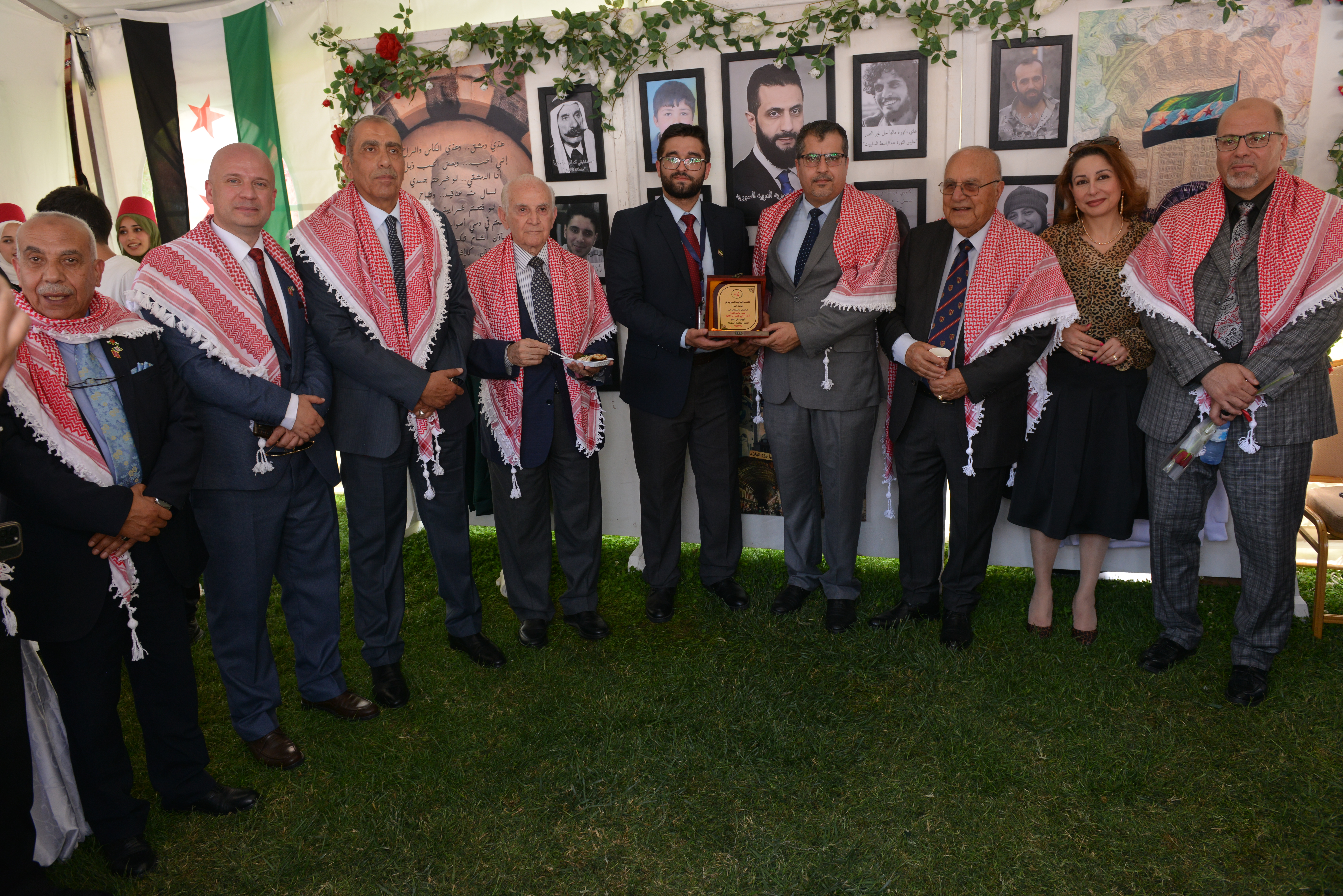 Madar Al-Saa Images 0.9247497382800987