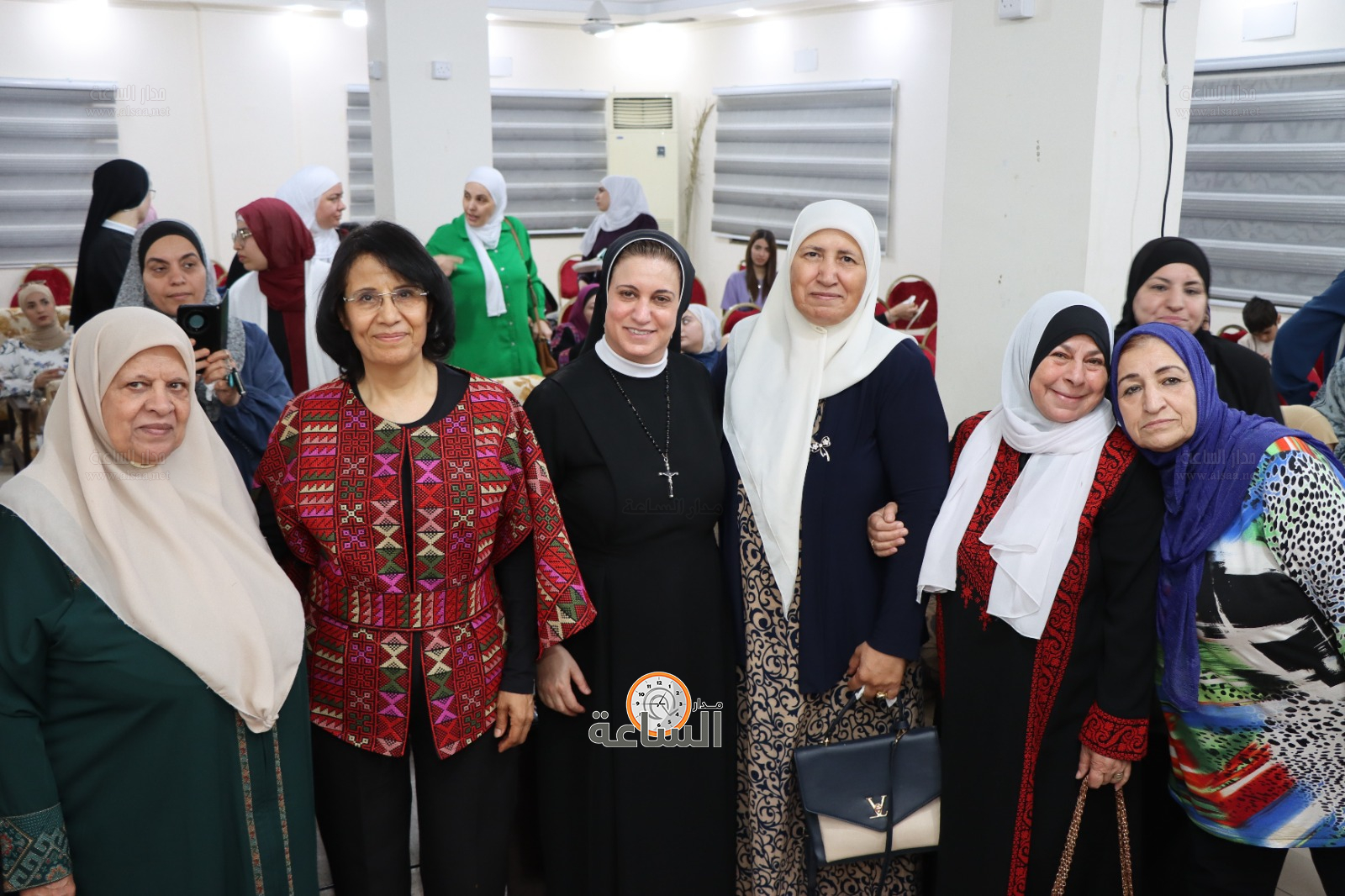 Madar Al-Saa Images 0.3023851298665321