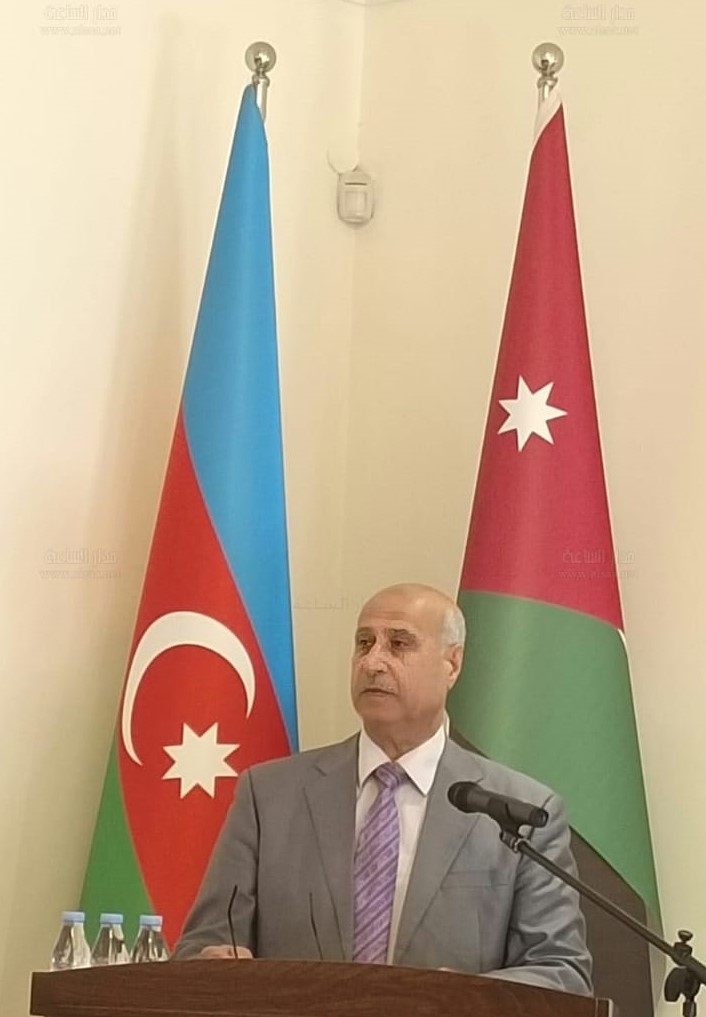 Madar Al-Saa Images 0.4104623348522143