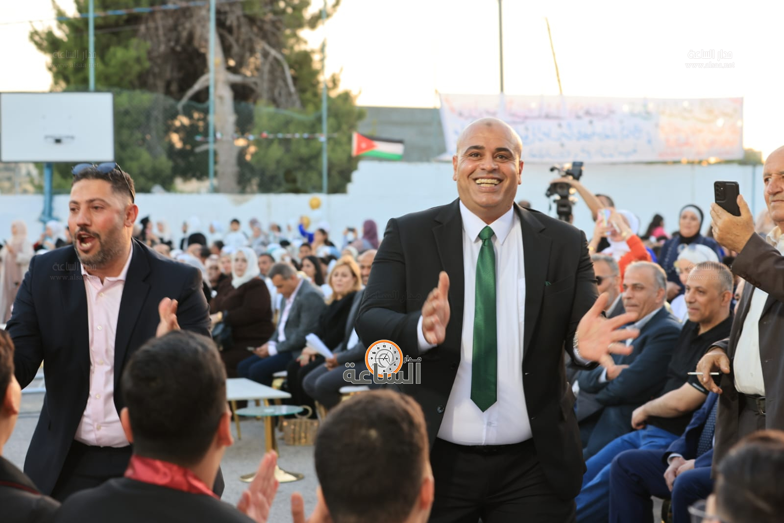 Madar Al-Saa Images 0.9179497086136232