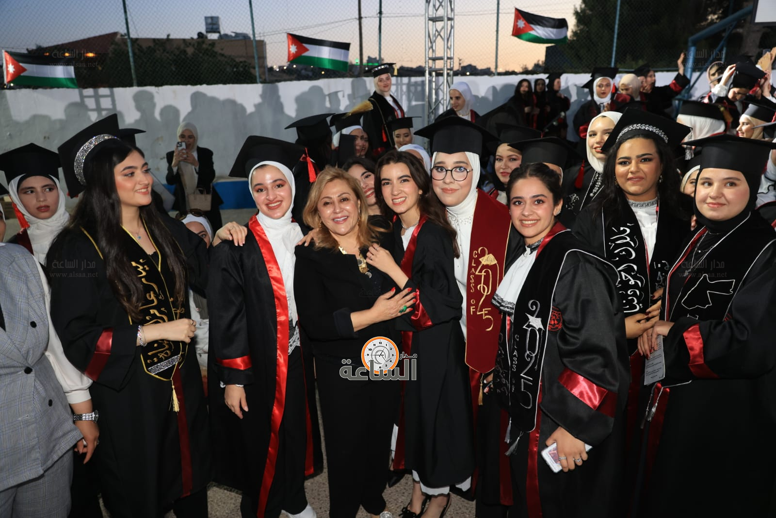 Madar Al-Saa Images 0.975066147318179