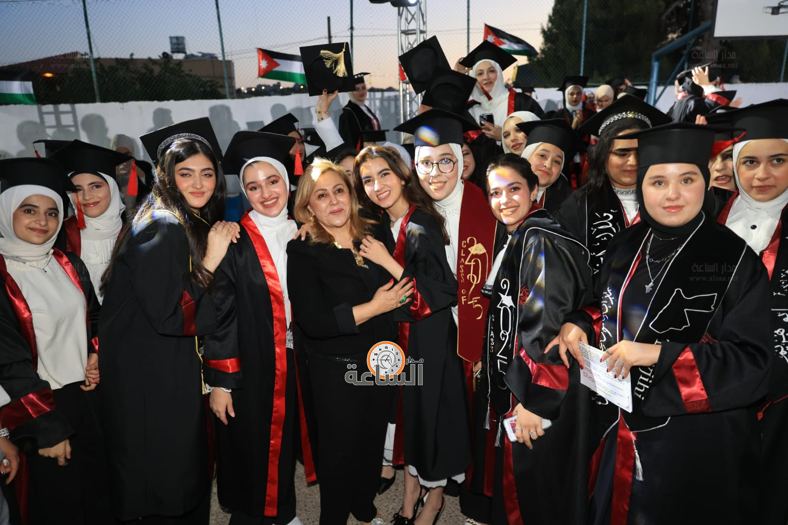 Madar Al-Saa Images 0.42706475975972547