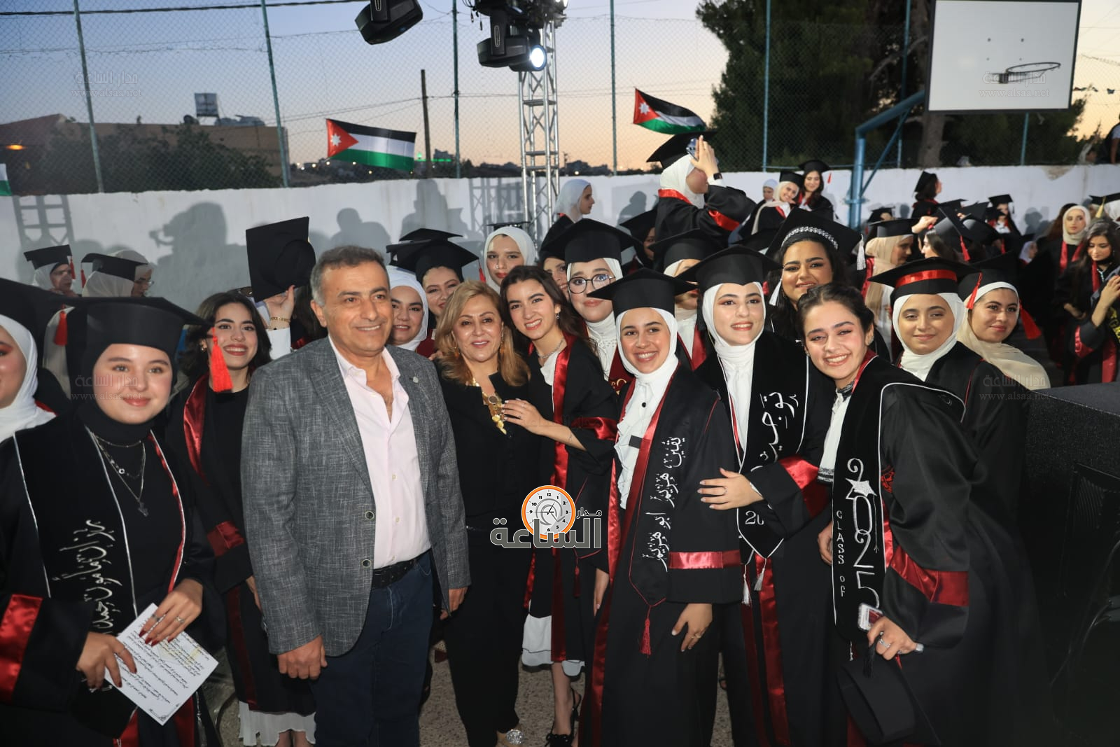 Madar Al-Saa Images 0.23855026220373887