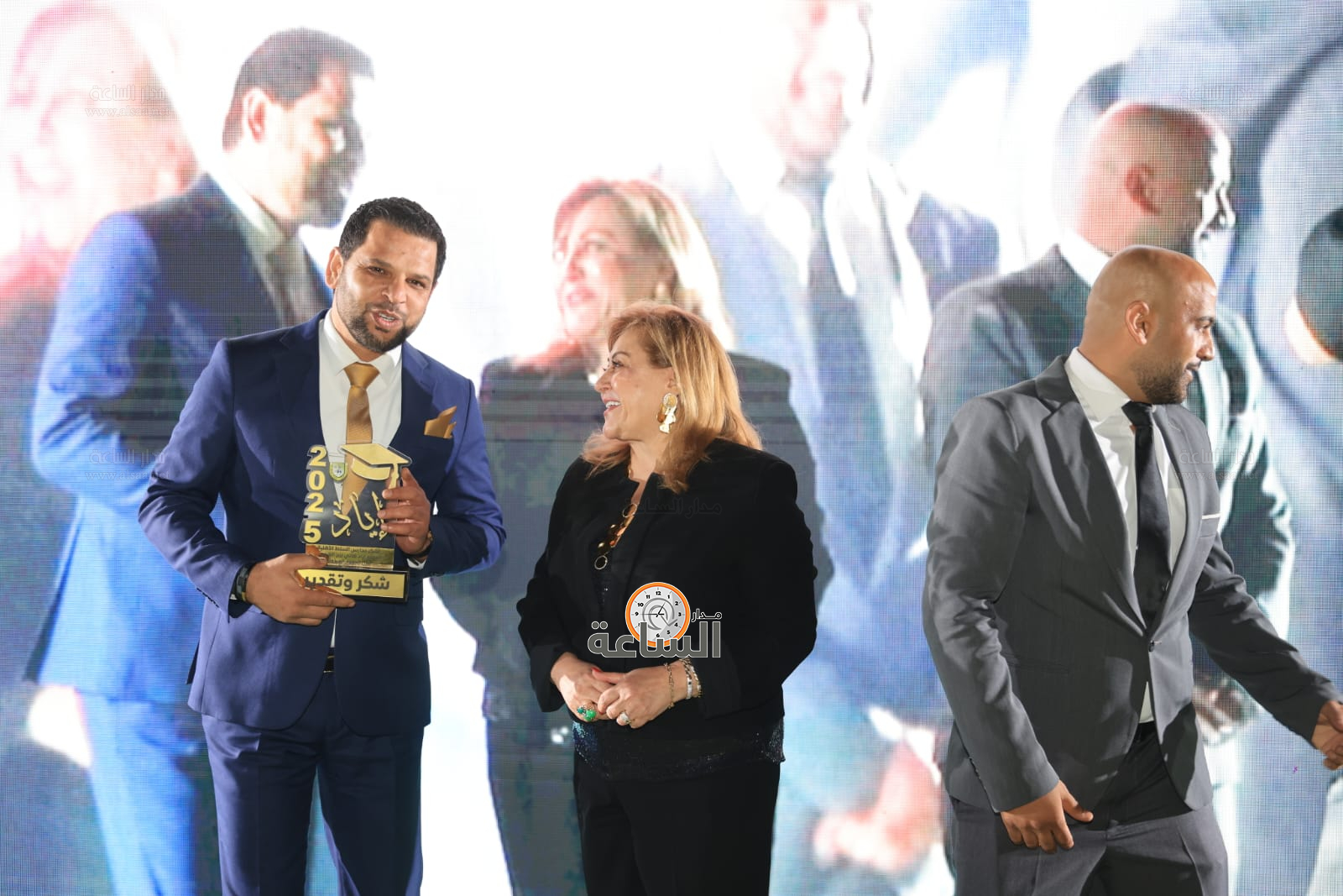 Madar Al-Saa Images 0.8031638304592621