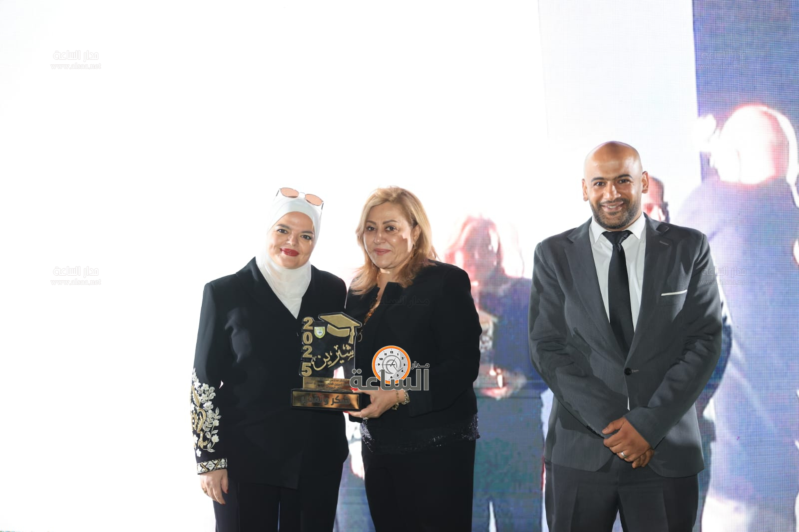 Madar Al-Saa Images 0.07076591471359439