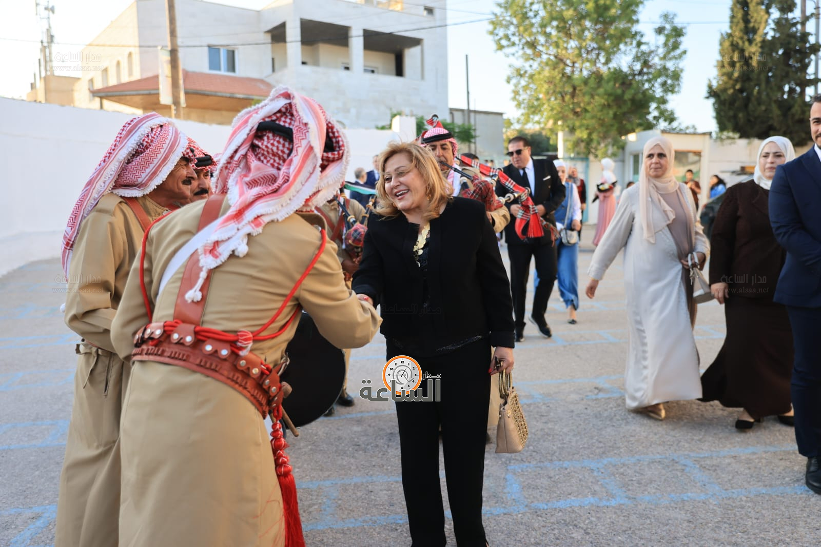 Madar Al-Saa Images 0.682017271511474