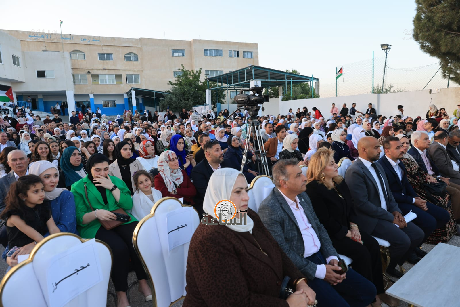 Madar Al-Saa Images 0.3955336358983098