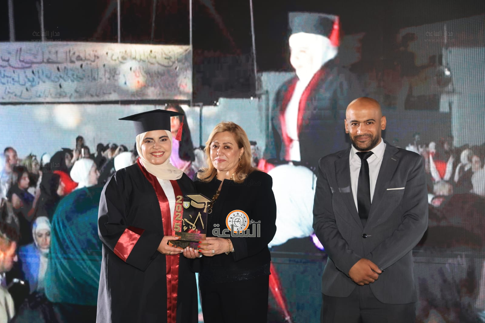 Madar Al-Saa Images 0.9537043438541399