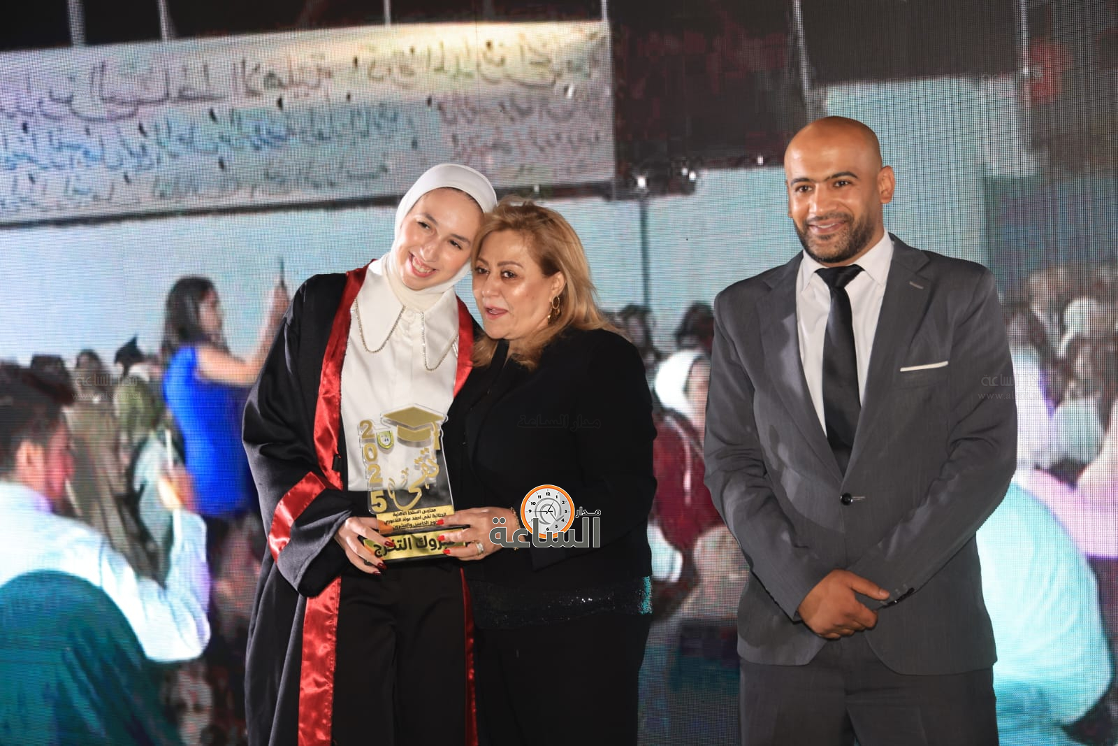 Madar Al-Saa Images 0.14981837335511783