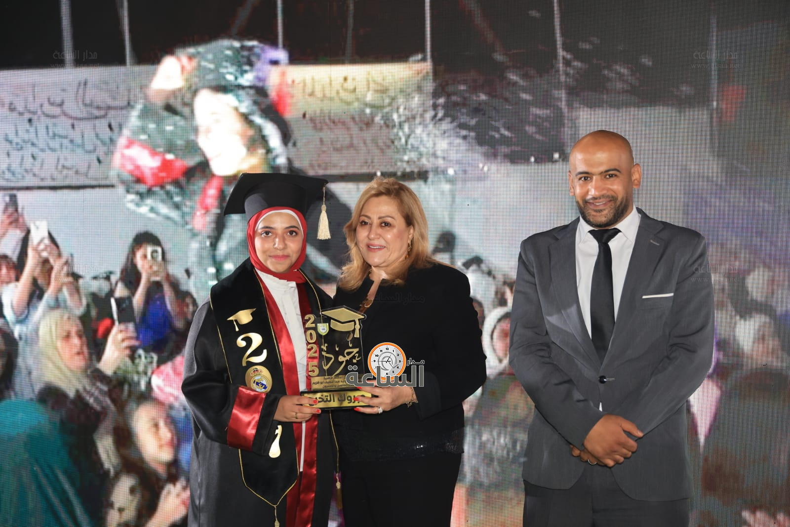 Madar Al-Saa Images 0.8030968342206731