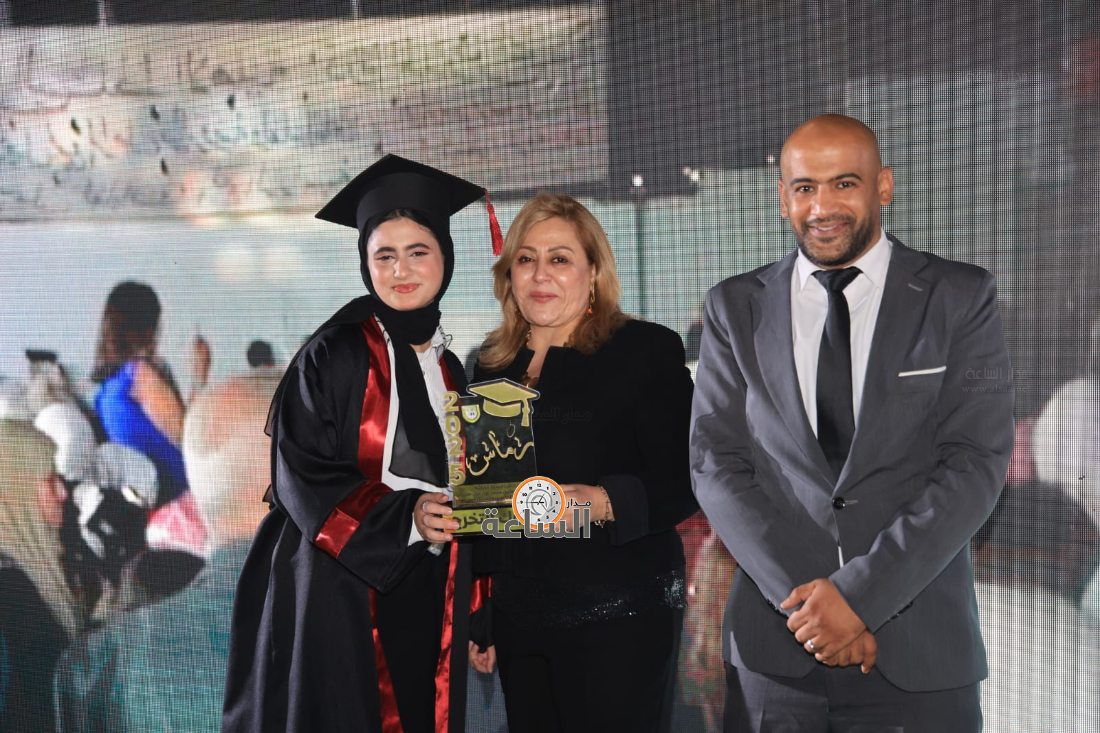 Madar Al-Saa Images 0.37551405443971797