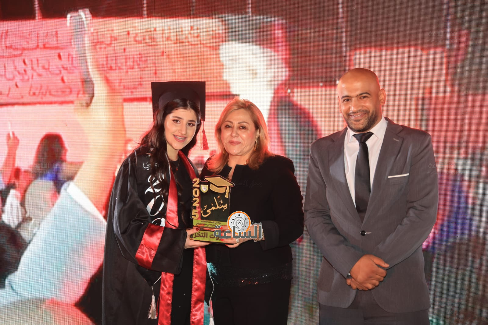 Madar Al-Saa Images 0.14177548369072834