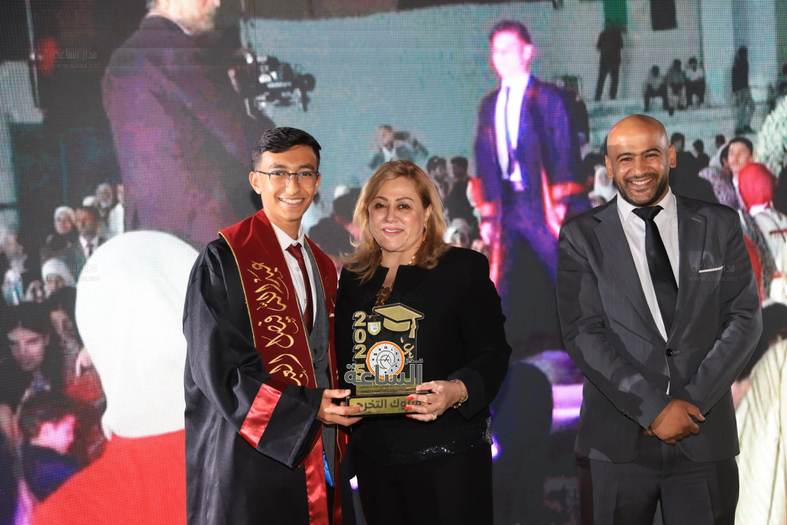 Madar Al-Saa Images 0.017703701225858737