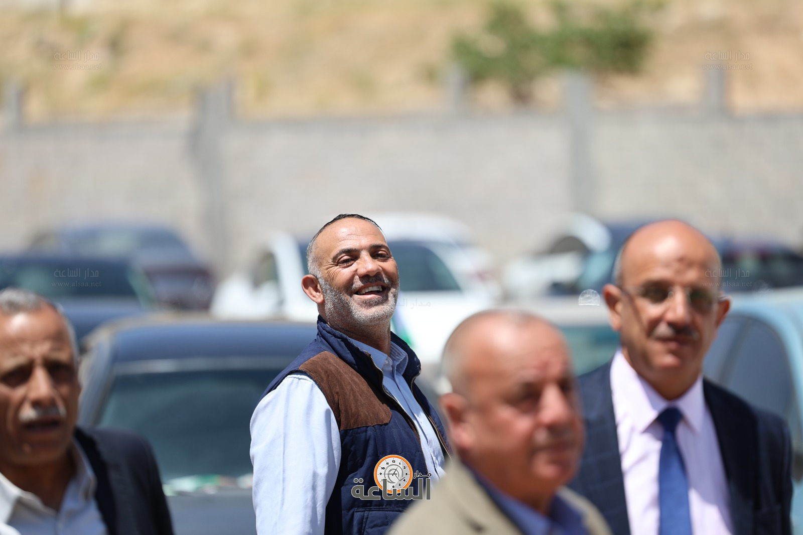 Madar Al-Saa Images 0.9904740401759904