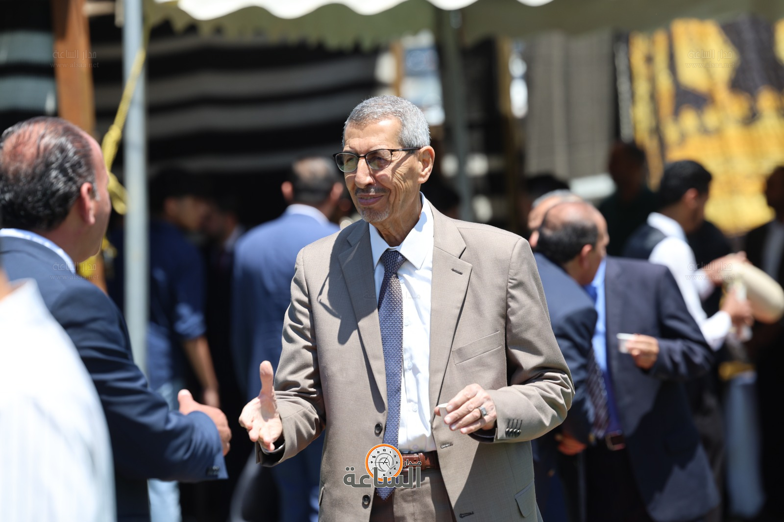 Madar Al-Saa Images 0.8689549244219889