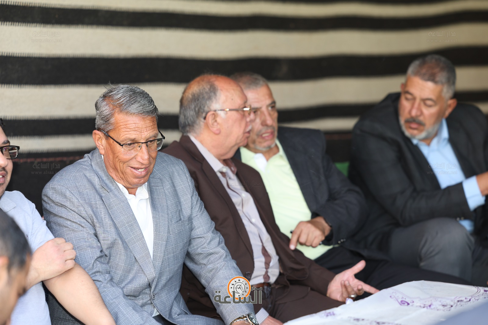 Madar Al-Saa Images 0.5016020514748707