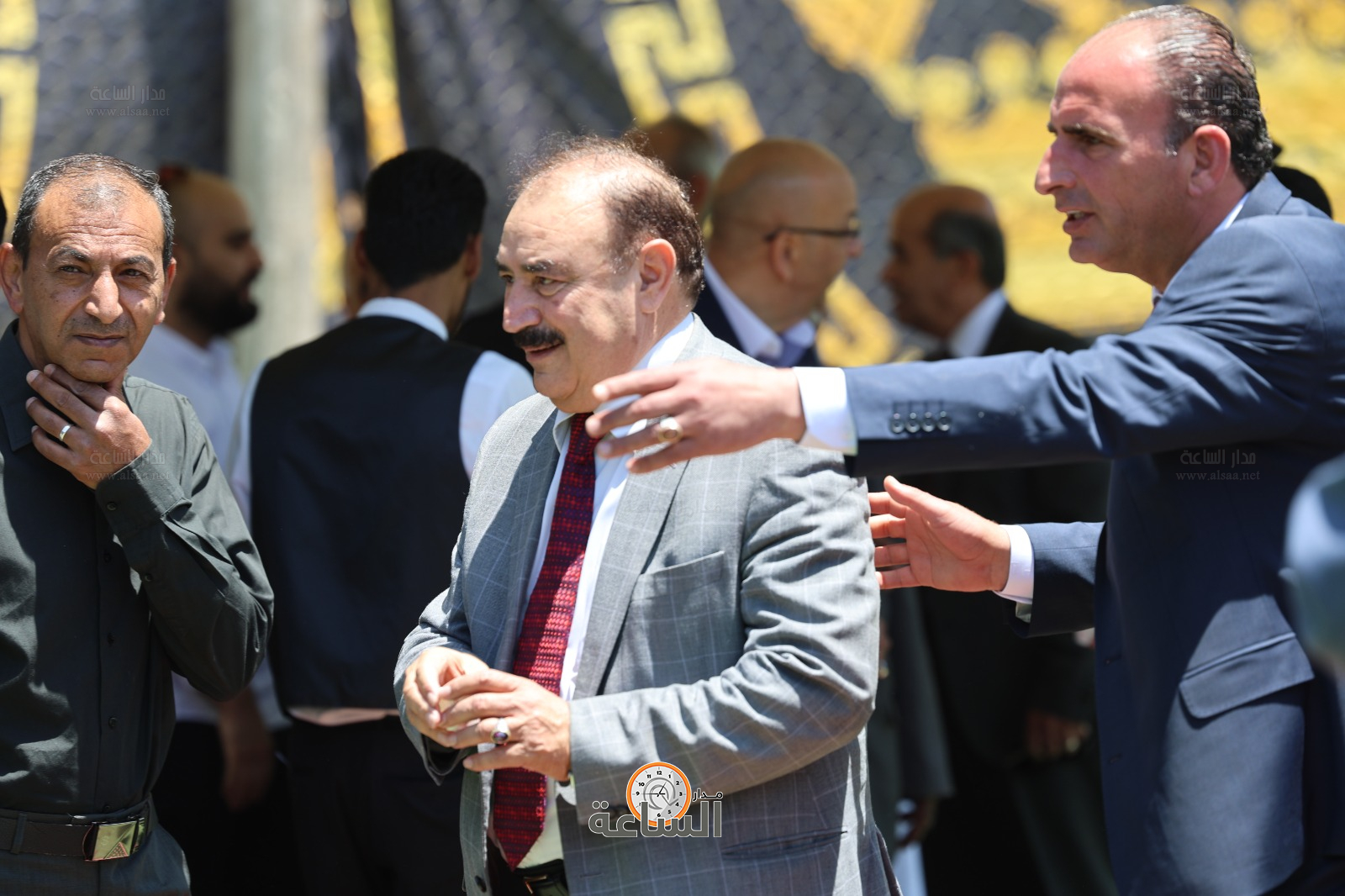 Madar Al-Saa Images 0.04535543844529211