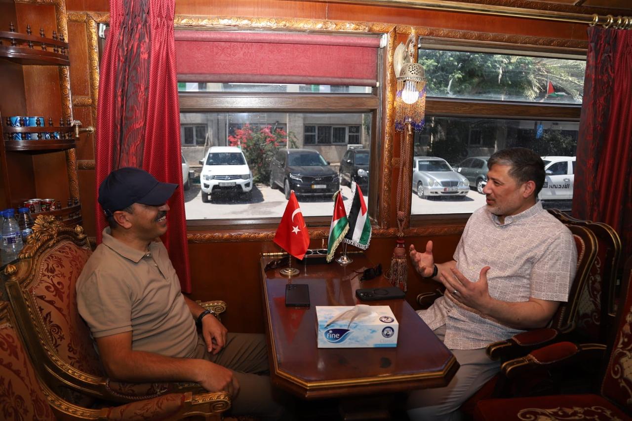 Madar Al-Saa Images 0.2978004950619686