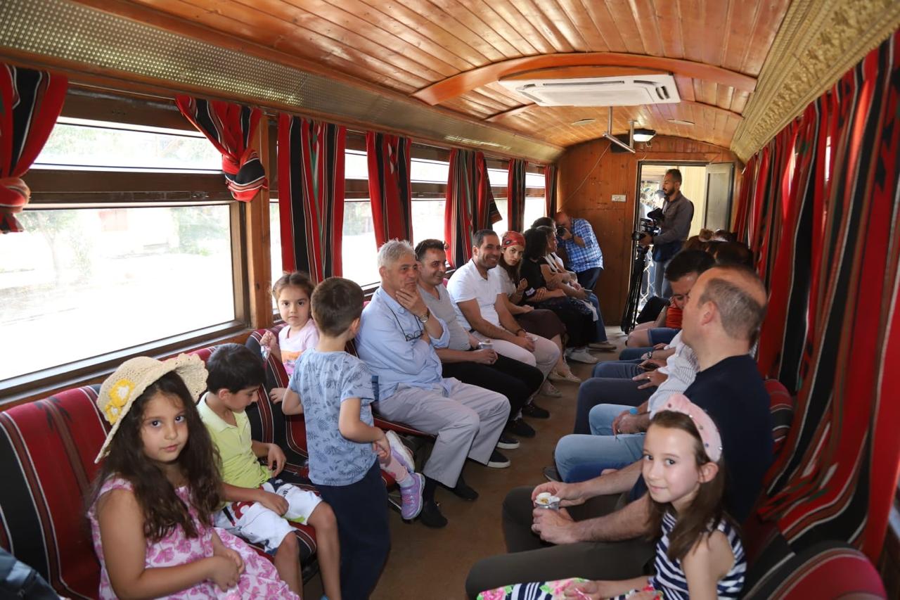 Madar Al-Saa Images 0.2324283547830086