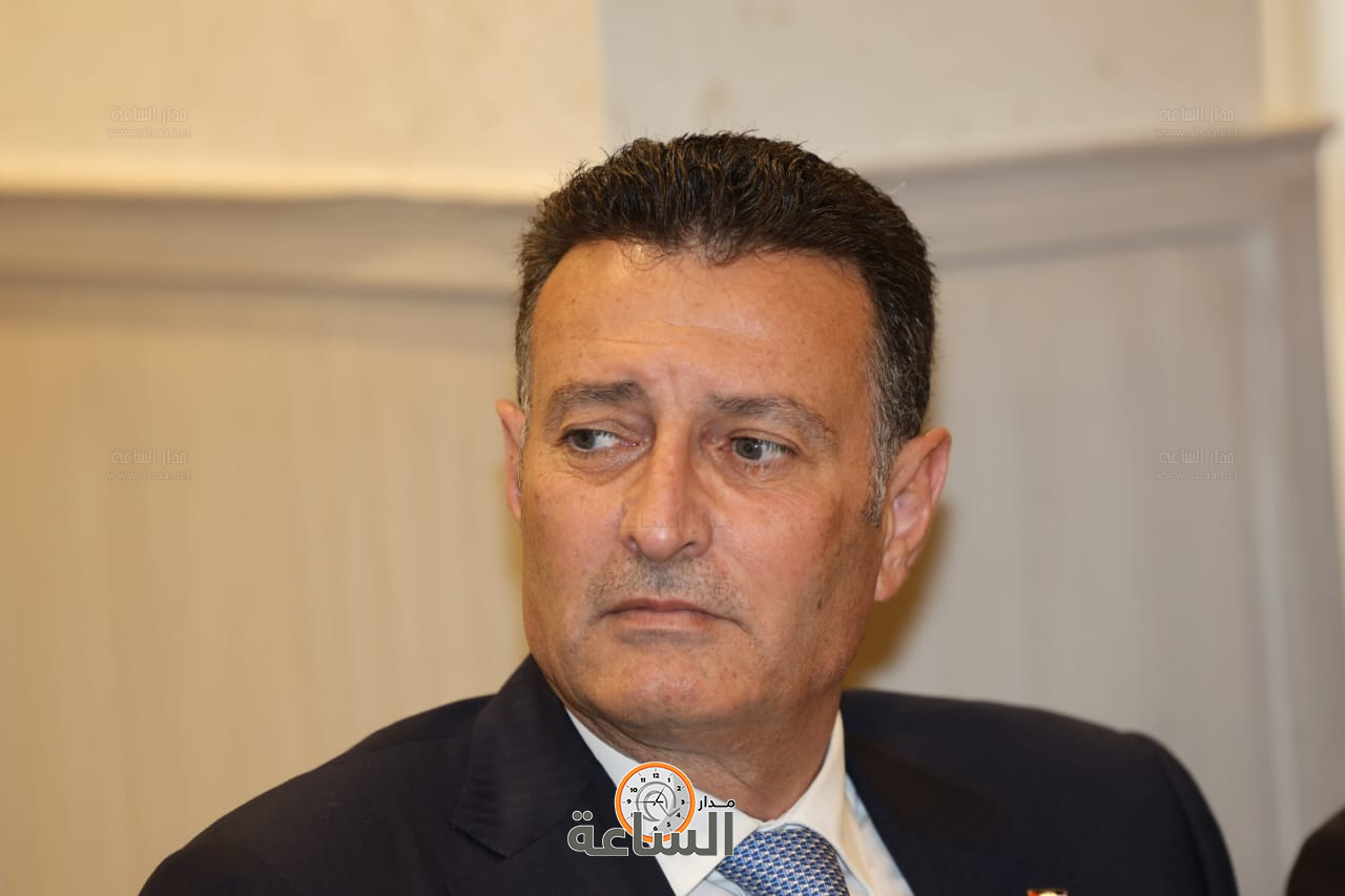 Madar Al-Saa Images 0.9378959674326812