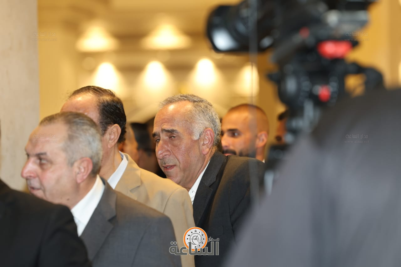 Madar Al-Saa Images 0.6393551519692601