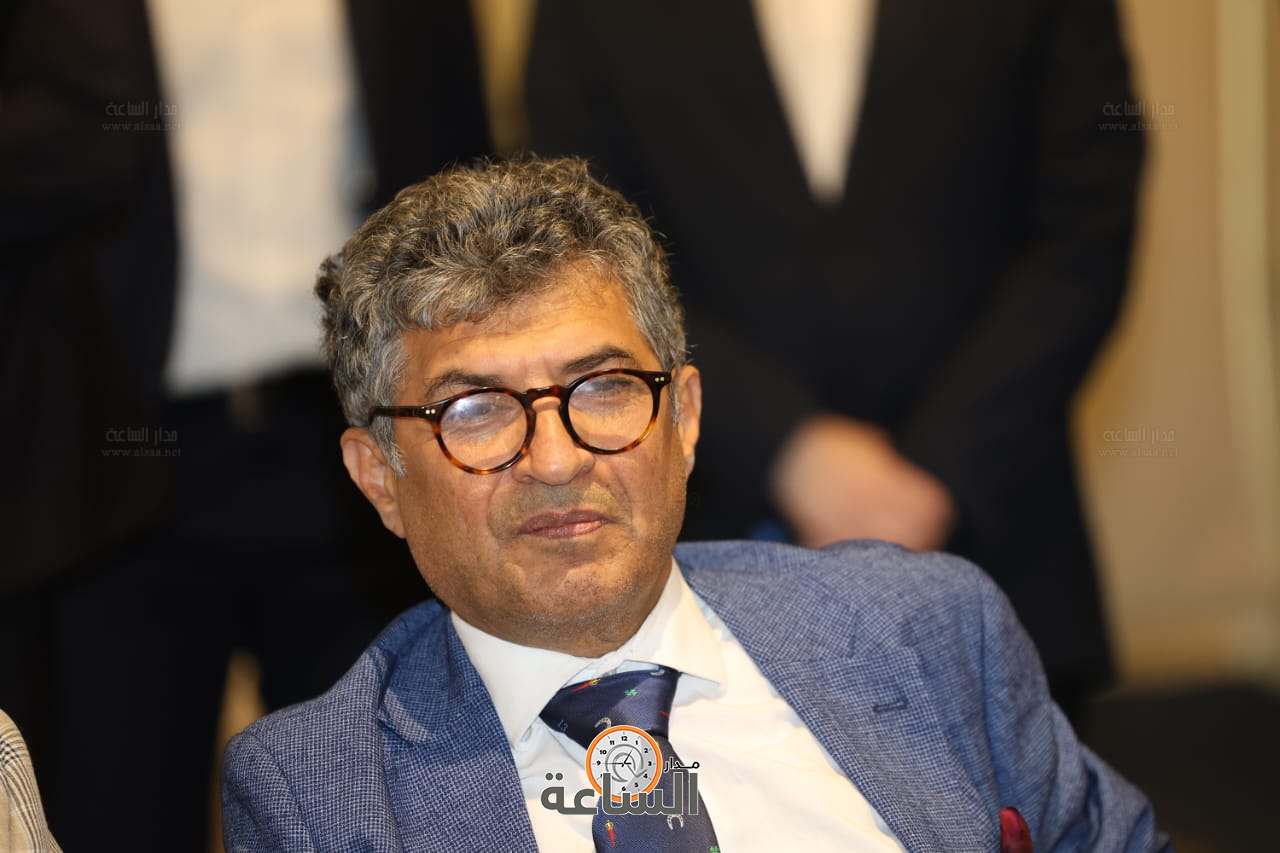 Madar Al-Saa Images 0.709627284861182