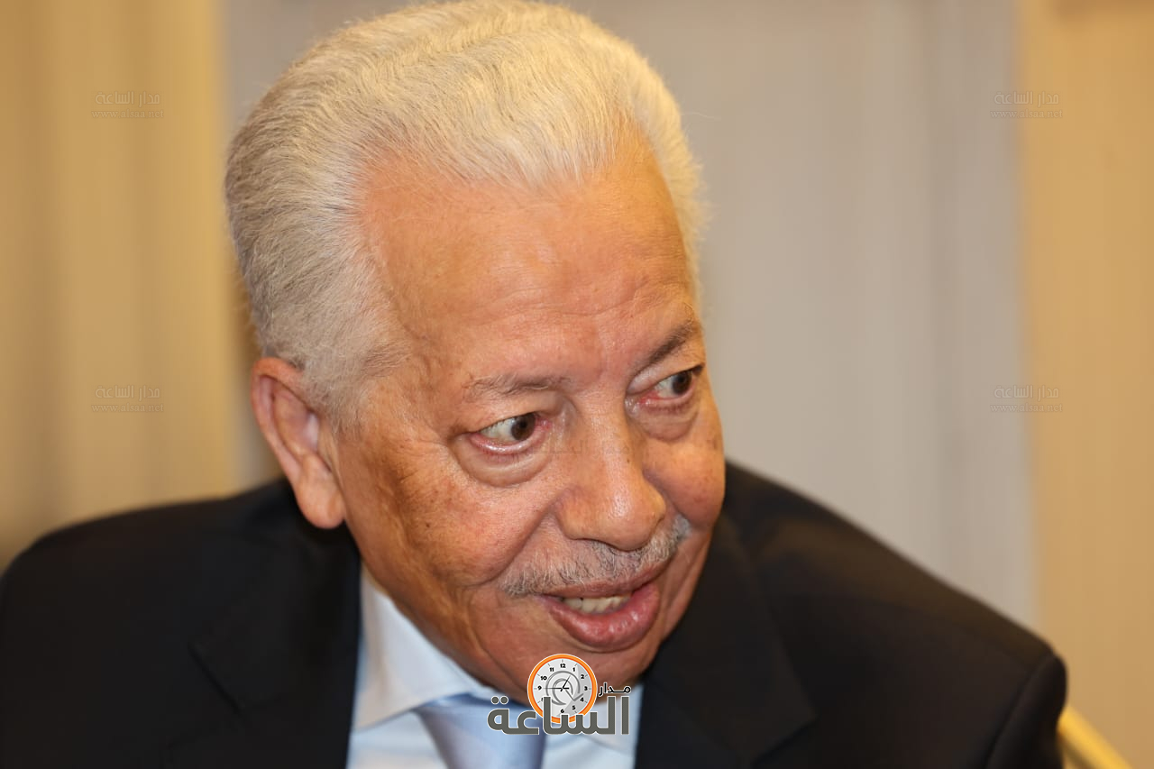 Madar Al-Saa Images 0.5513746805456179