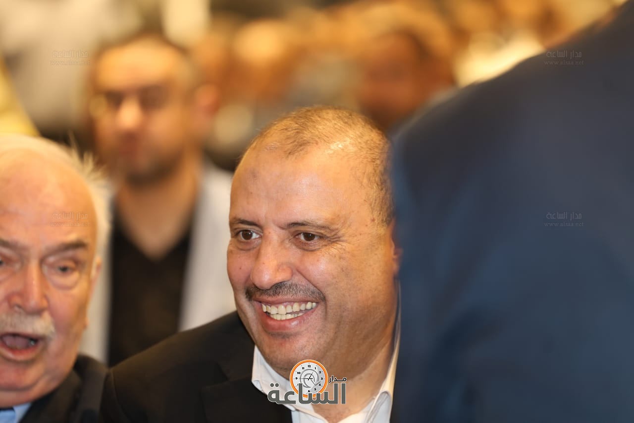 Madar Al-Saa Images 0.008514293432543174