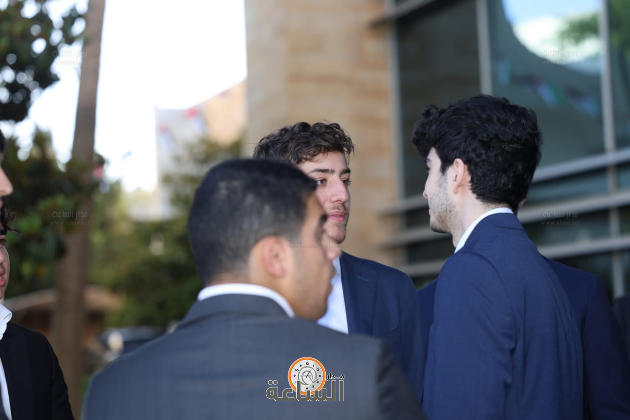 Madar Al-Saa Images 0.00254287473679915