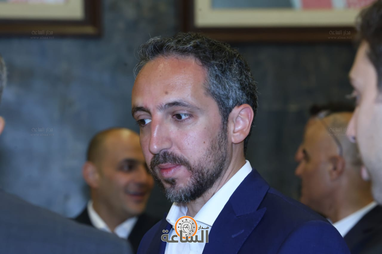 Madar Al-Saa Images 0.8698450811534258