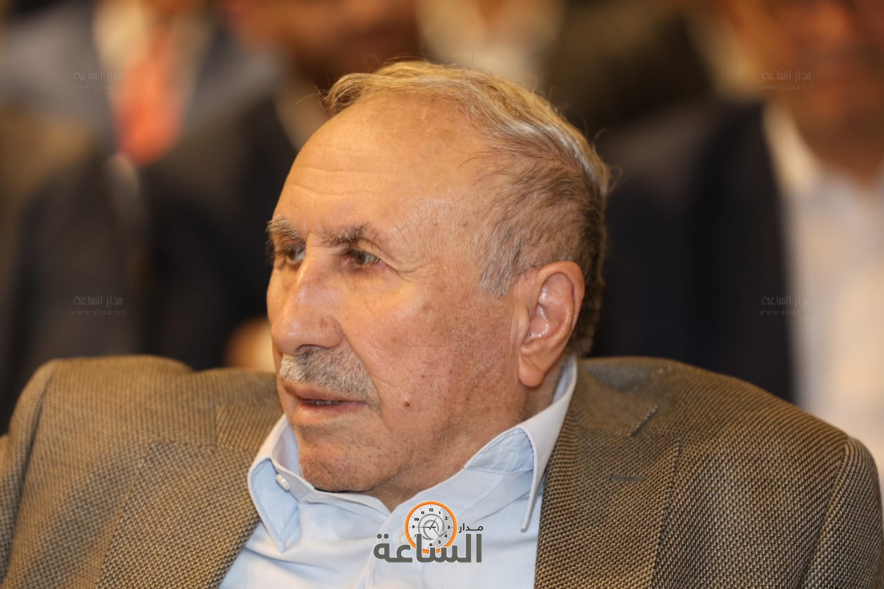 Madar Al-Saa Images 0.7241439742892187