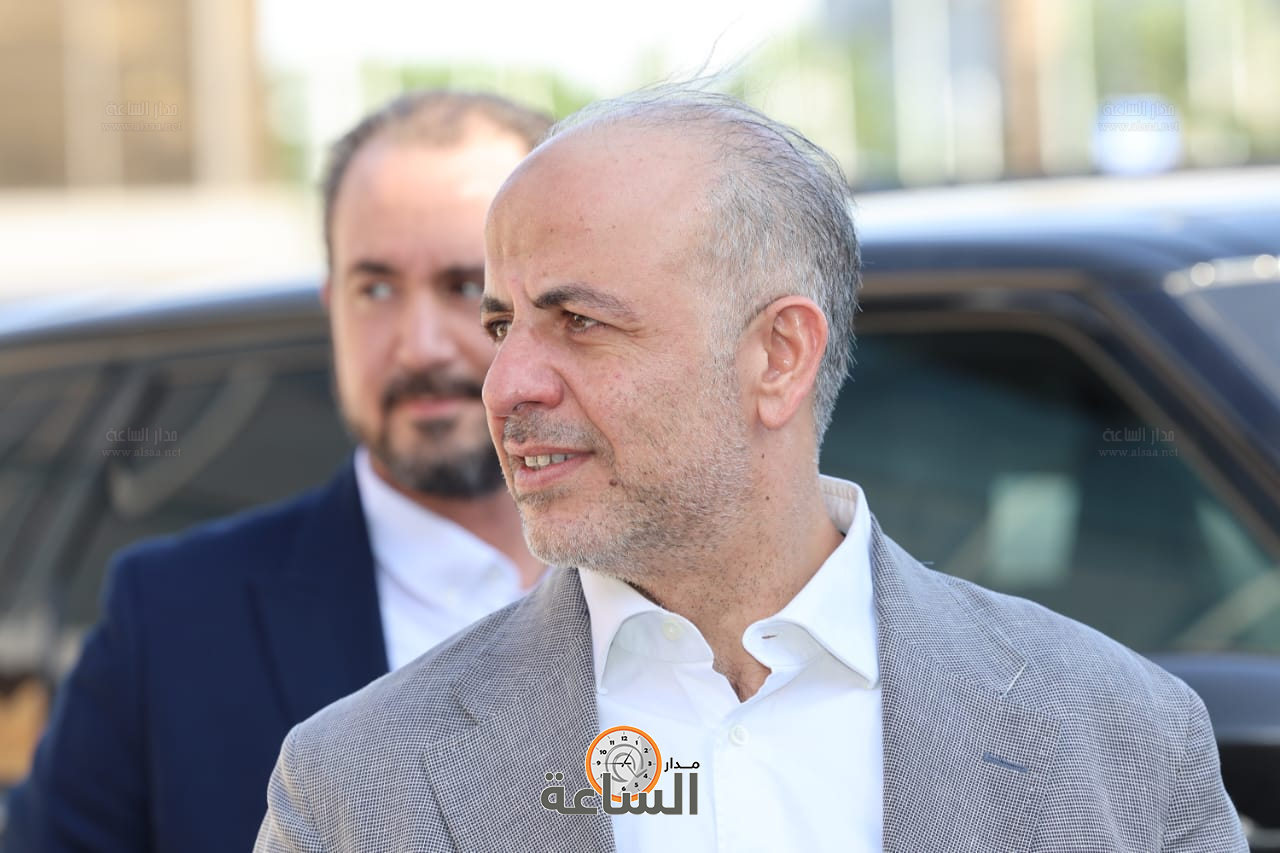 Madar Al-Saa Images 0.9513221850312692