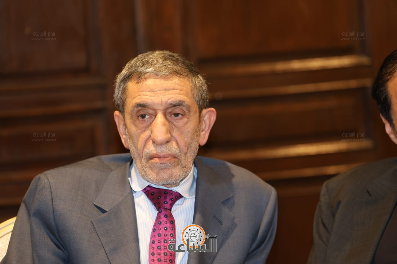 Madar Al-Saa Images 0.9727135405539535