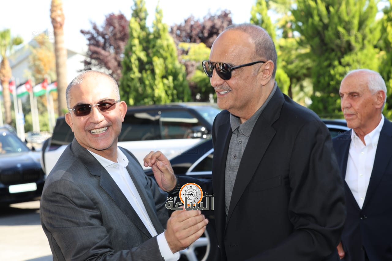 Madar Al-Saa Images 0.015243733342299115