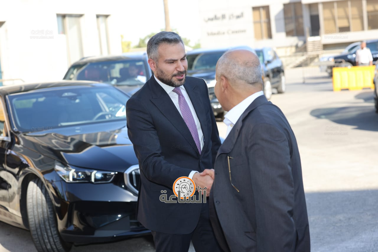 Madar Al-Saa Images 0.730742219321253